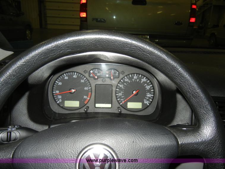 image for item A3334 2003 Volkswagen Jetta GLS