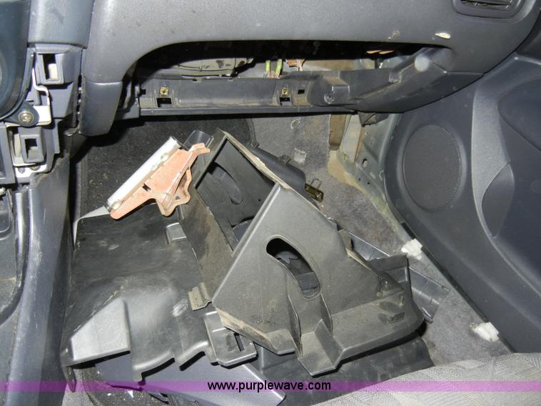 image for item A3336 2000 Nissan Sentra SE