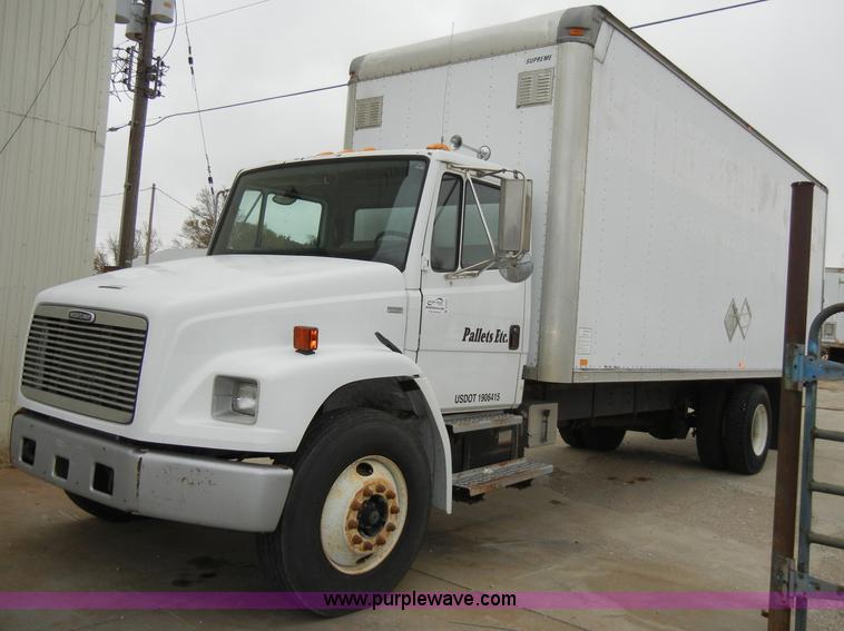 image for item A3323 2000 Freightliner FL70 box truck