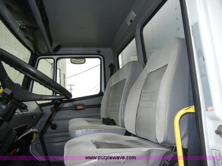 image for item A3323 2000 Freightliner FL70 box truck