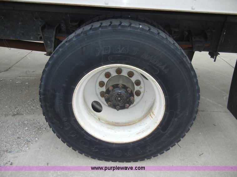 image for item A3323 2000 Freightliner FL70 box truck