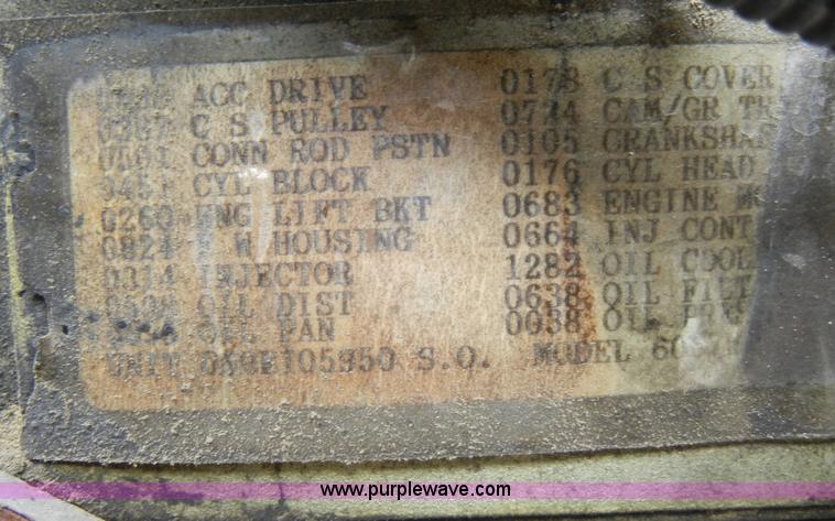 image for item A3324 2000 Freightliner FLC112 semi truck