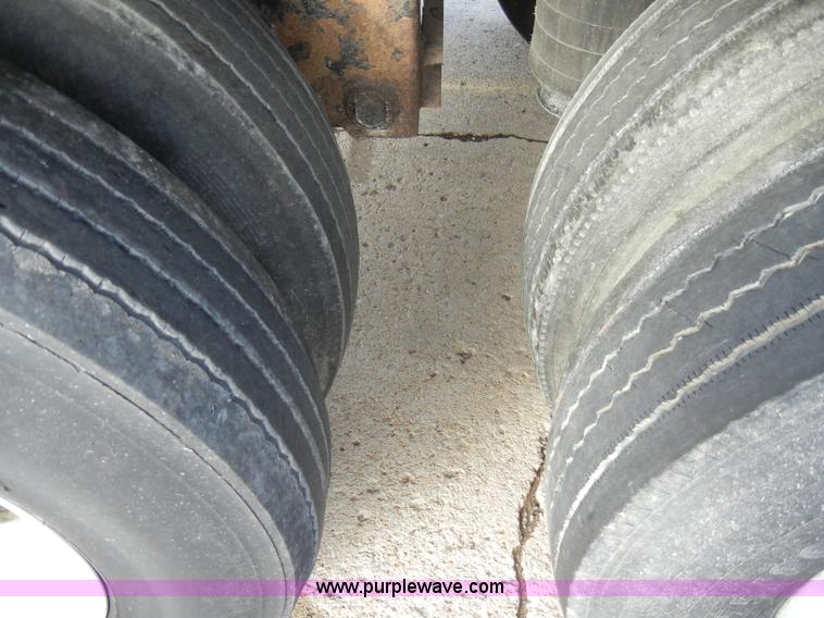 image for item A3350 2003 Timpte Super Hopper 42' grain trailer