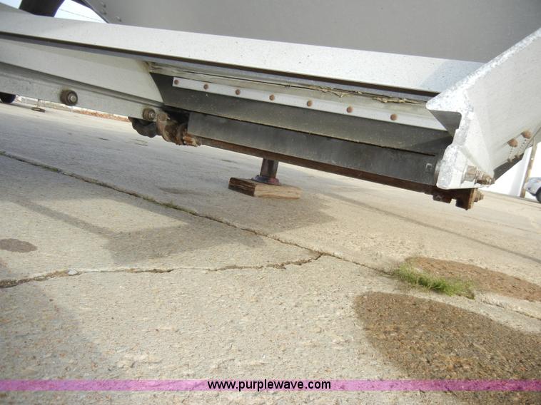 image for item A3350 2003 Timpte Super Hopper 42' grain trailer