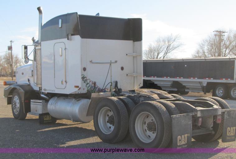 image for item A5215 1996 Peterbilt 377 semi truck