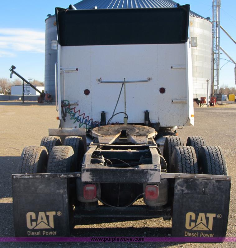 image for item A5215 1996 Peterbilt 377 semi truck