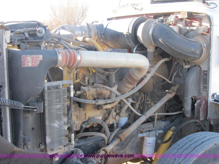 image for item A5215 1996 Peterbilt 377 semi truck