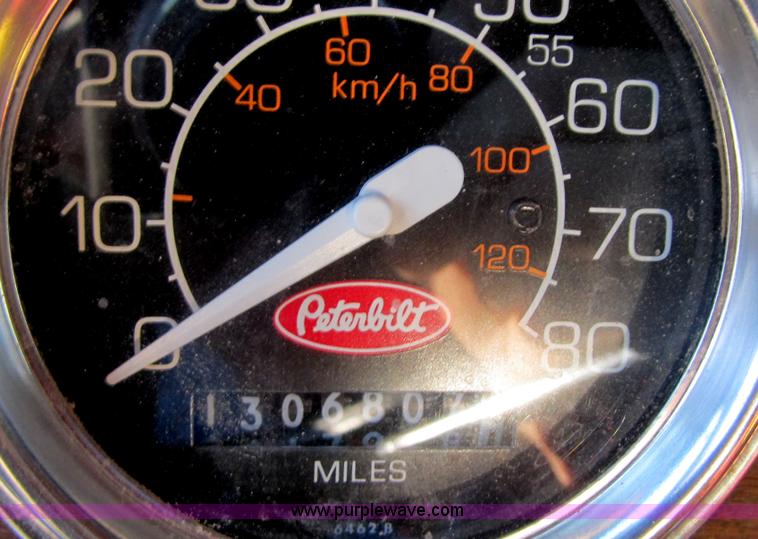 image for item A5215 1996 Peterbilt 377 semi truck