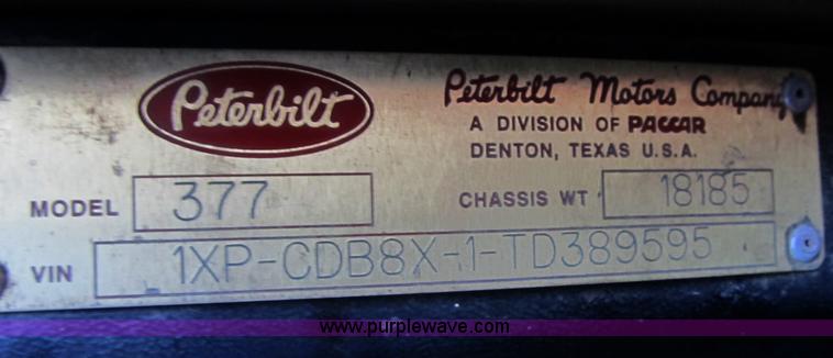 image for item A5215 1996 Peterbilt 377 semi truck