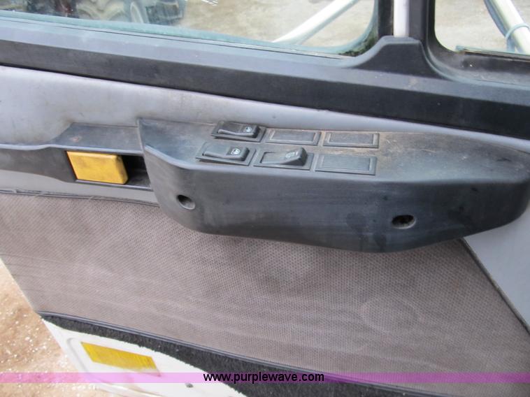 image for item B2541 1997 Freightliner FL60 box truck with sleeper