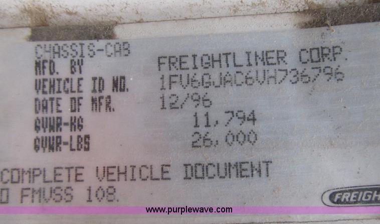 image for item B2541 1997 Freightliner FL60 box truck with sleeper