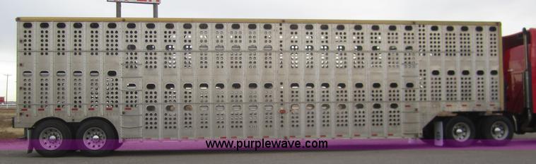 image for item B3152 2001 Merritt 50' stock trailer