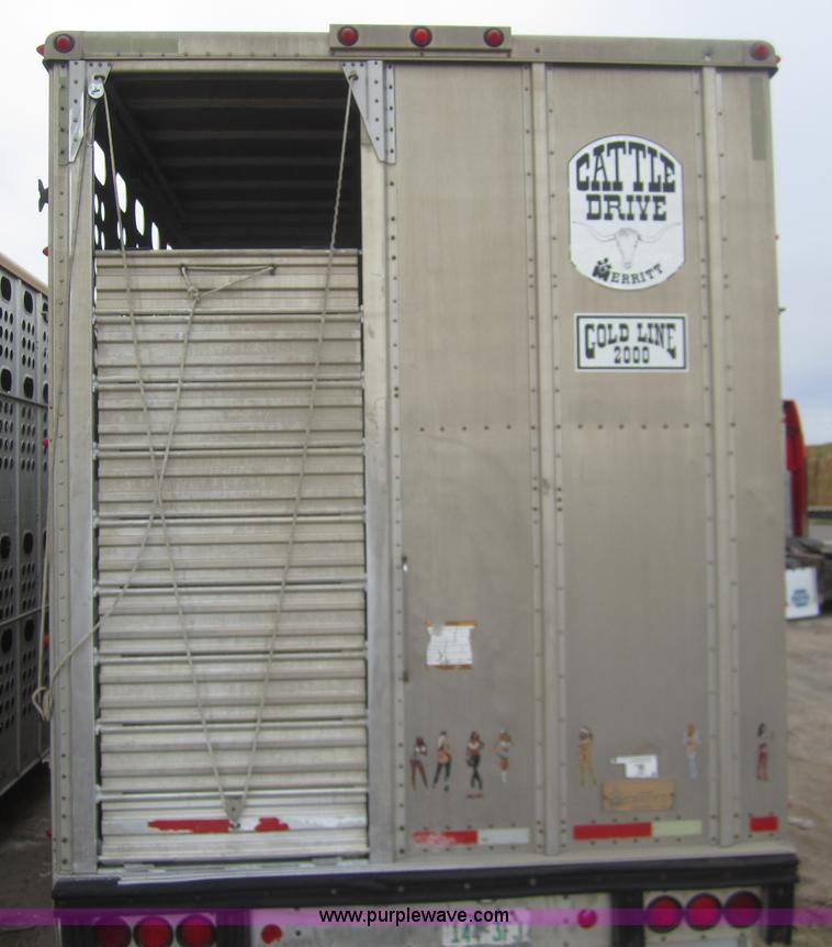 image for item B3152 2001 Merritt 50' stock trailer