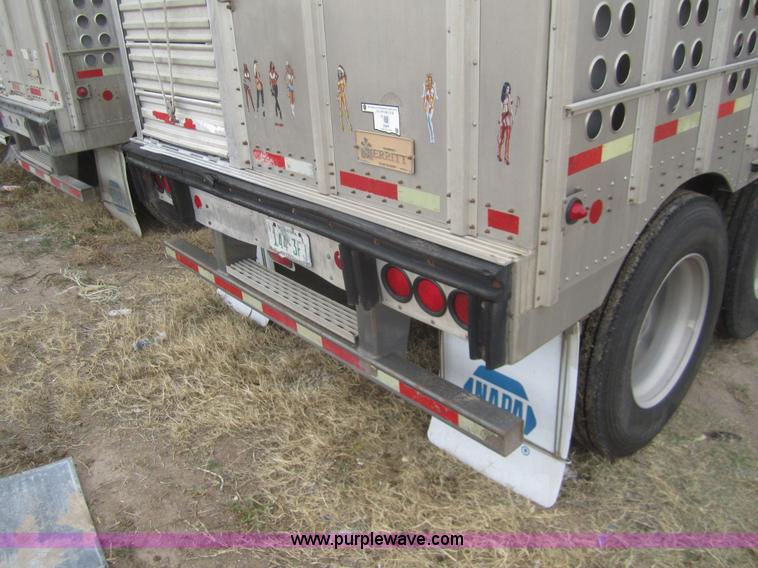 image for item B3152 2001 Merritt 50' stock trailer