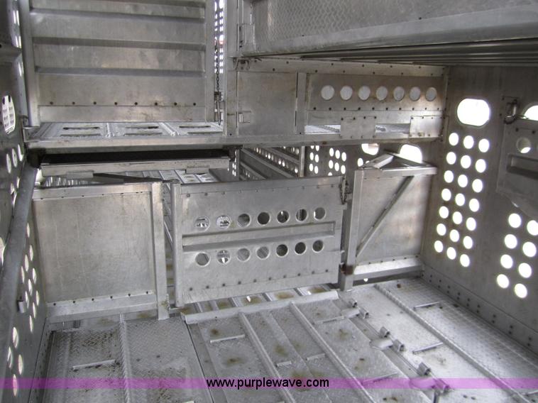 image for item B3152 2001 Merritt 50' stock trailer