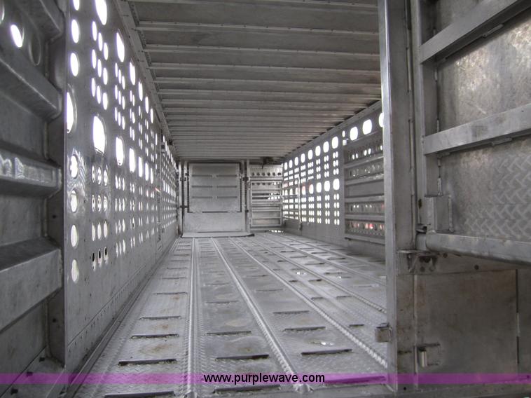 image for item B3152 2001 Merritt 50' stock trailer