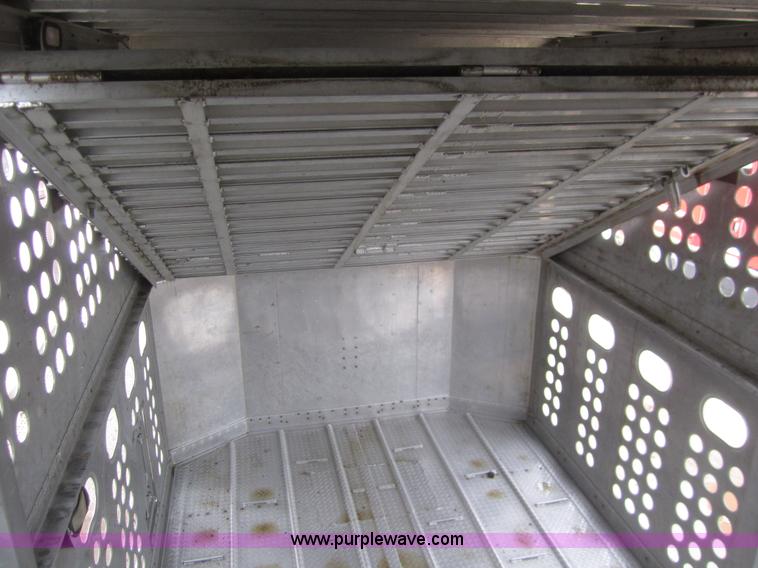 image for item B3152 2001 Merritt 50' stock trailer