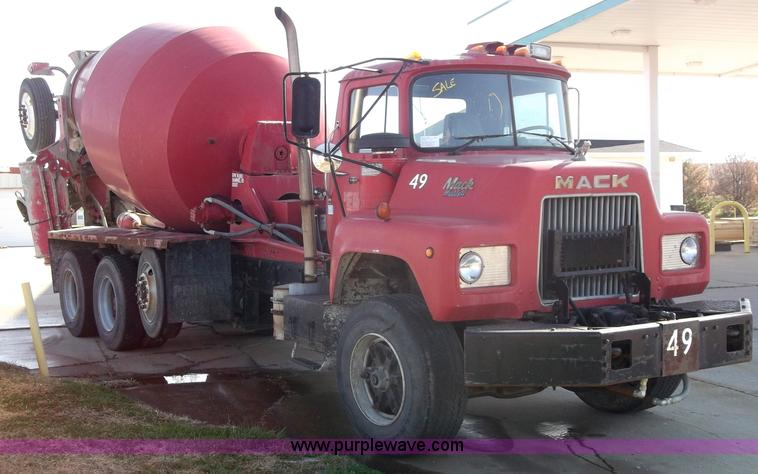 image for item B5072 1987 Mack DM600 triple axle mixer truck