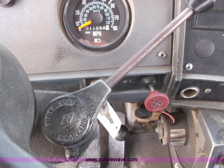 image for item B5072 1987 Mack DM600 triple axle mixer truck