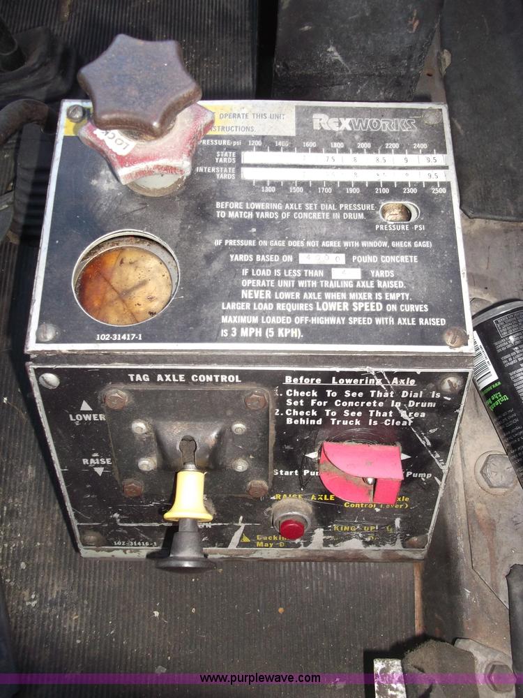 image for item B5072 1987 Mack DM600 triple axle mixer truck