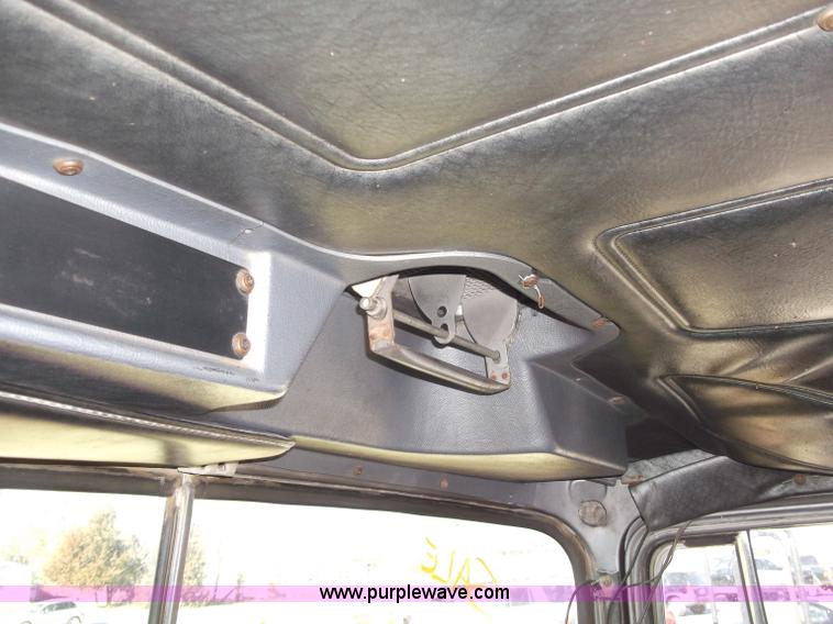 image for item B5072 1987 Mack DM600 triple axle mixer truck