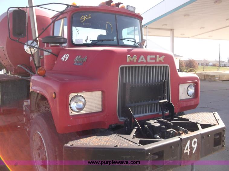 image for item B5072 1987 Mack DM600 triple axle mixer truck
