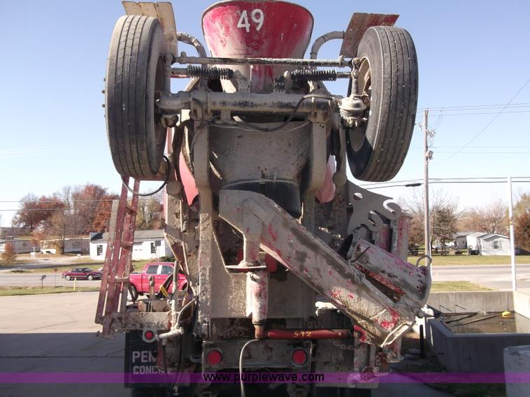 image for item B5072 1987 Mack DM600 triple axle mixer truck