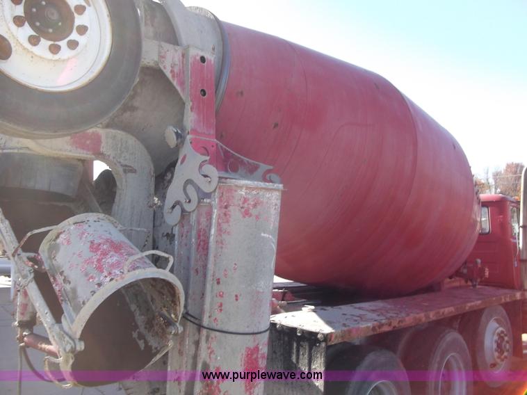 image for item B5072 1987 Mack DM600 triple axle mixer truck