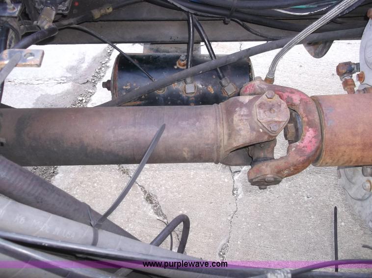 image for item B5072 1987 Mack DM600 triple axle mixer truck