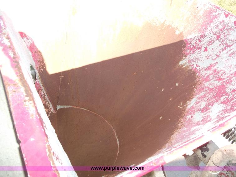 image for item B5072 1987 Mack DM600 triple axle mixer truck