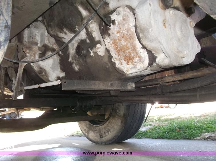 image for item B5072 1987 Mack DM600 triple axle mixer truck