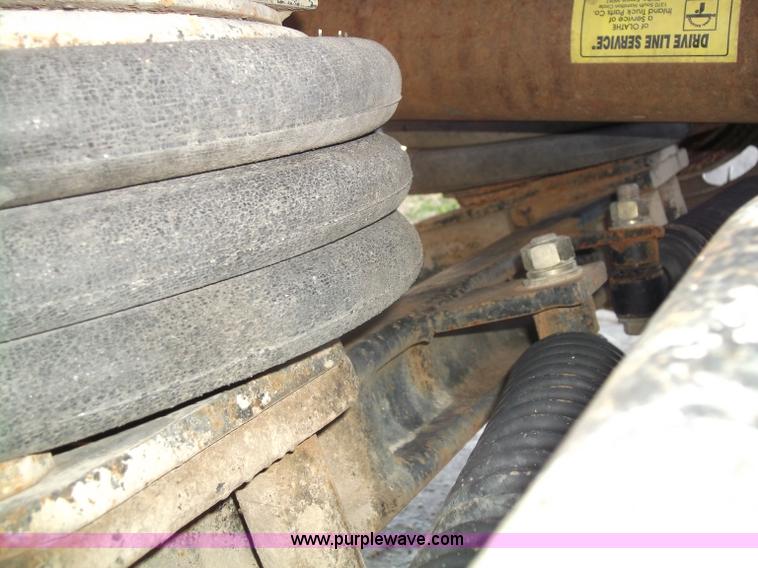 image for item B5072 1987 Mack DM600 triple axle mixer truck