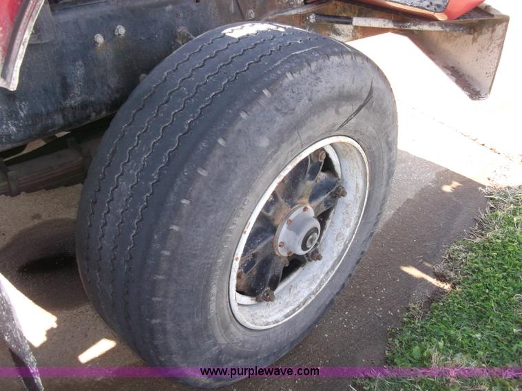 image for item B5072 1987 Mack DM600 triple axle mixer truck