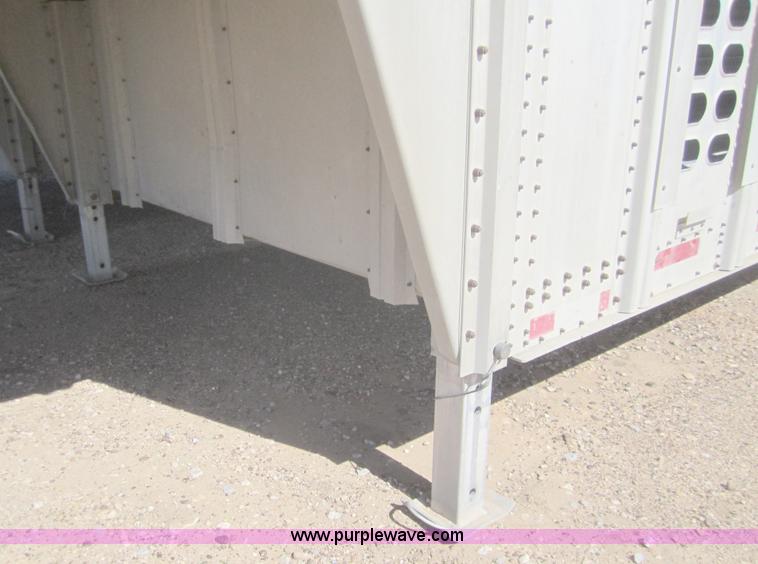 image for item B5510 1992 Wilson PSDCL-306  48' triple deck livestock trailer