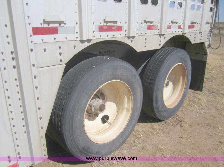 image for item B5510 1992 Wilson PSDCL-306  48' triple deck livestock trailer