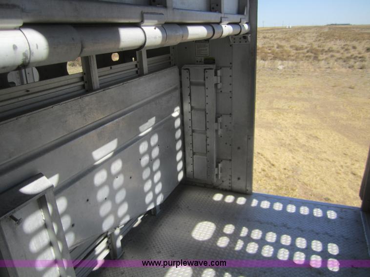 image for item B5510 1992 Wilson PSDCL-306  48' triple deck livestock trailer