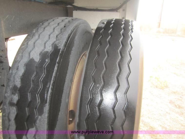 image for item B5544 2008 Timpte Super Hopper  42' grain trailer