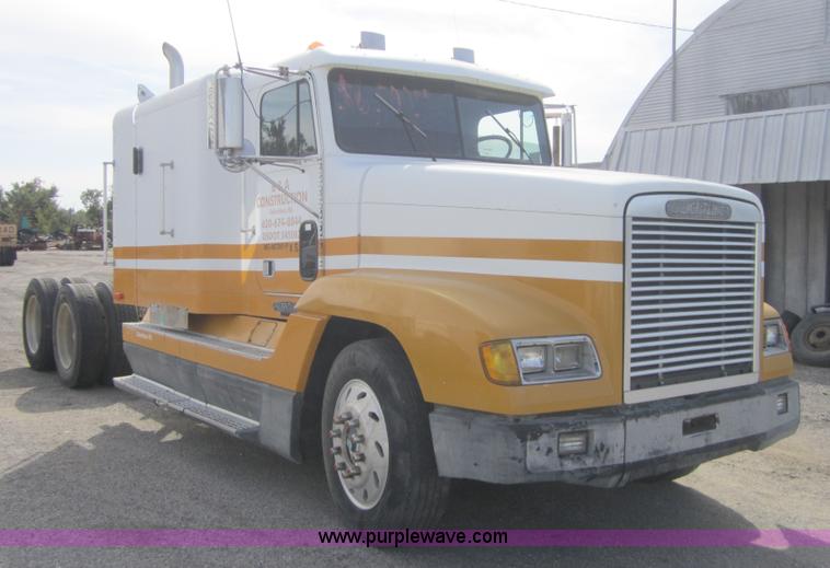 image for item C5059 1993 Freightliner FLD semi truck