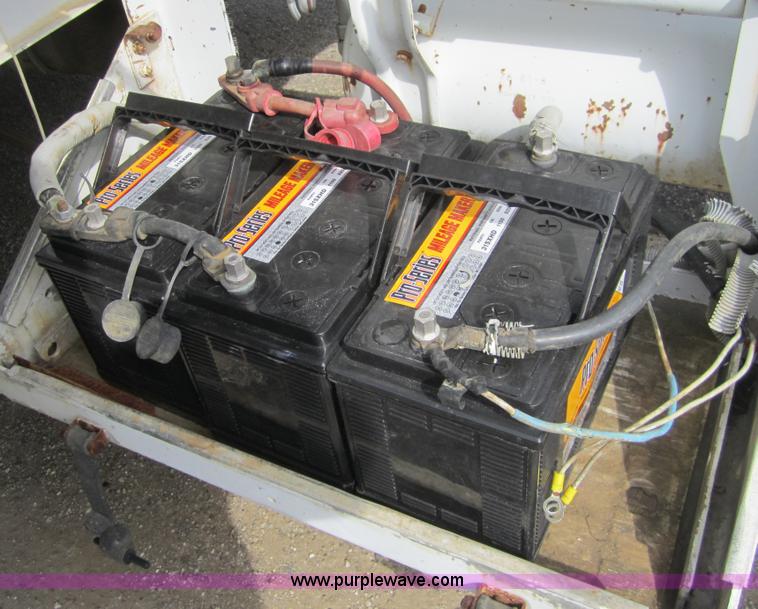 image for item C5059 1993 Freightliner FLD semi truck