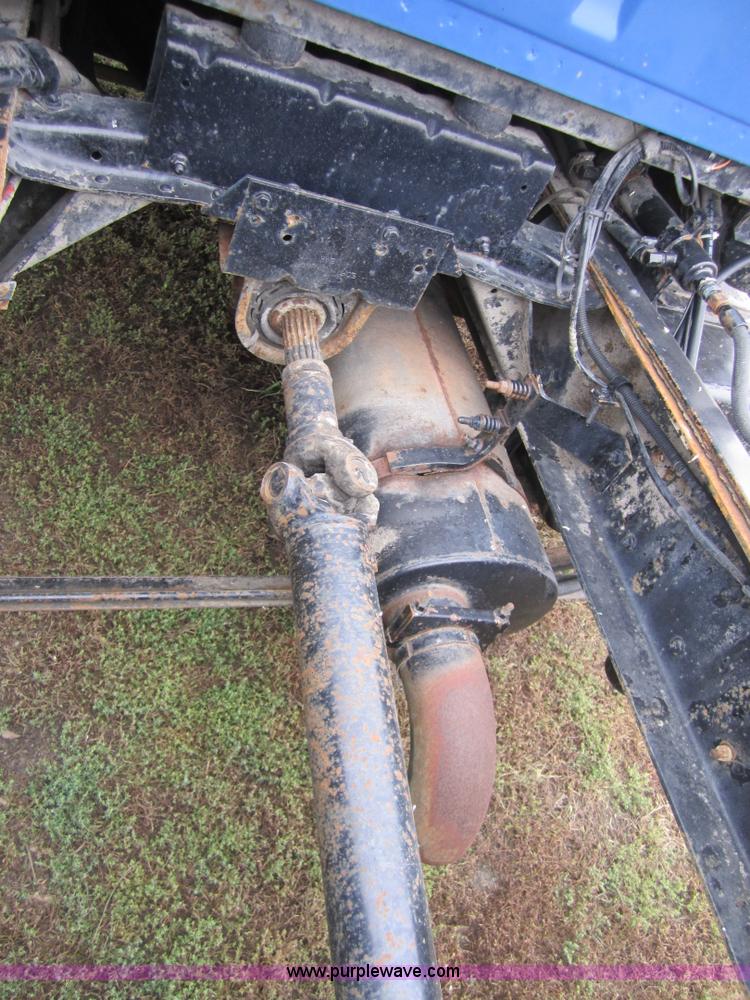 image for item C5225 1984 Ford LN7000 semi truck