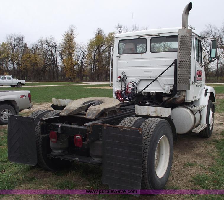 image for item C5798 1998 Freightliner FL112 semi truck