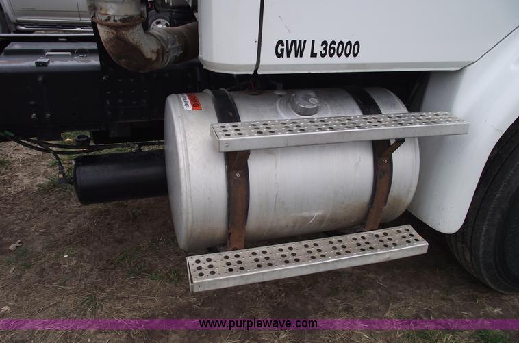 image for item C5798 1998 Freightliner FL112 semi truck