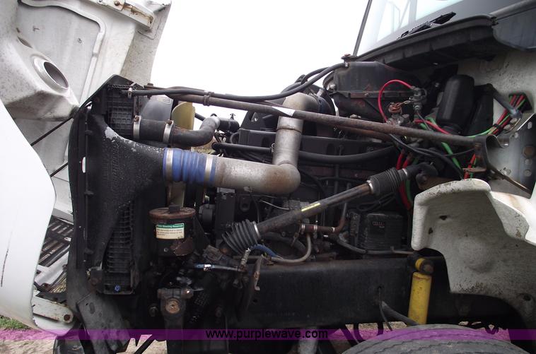 image for item C5798 1998 Freightliner FL112 semi truck