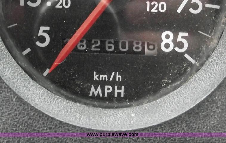 image for item C5798 1998 Freightliner FL112 semi truck