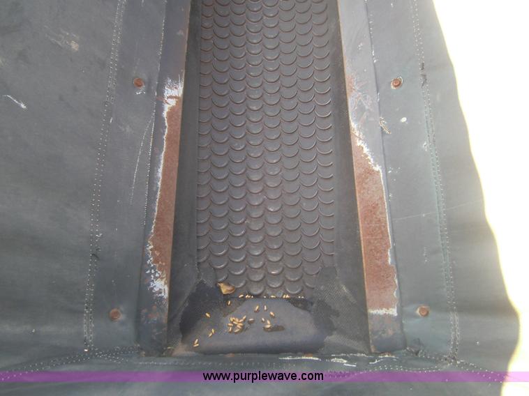 image for item A1668 2004 Convey All TC1035 belt conveyor