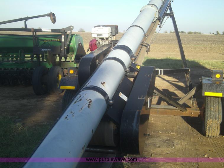 image for item A1668 2004 Convey All TC1035 belt conveyor