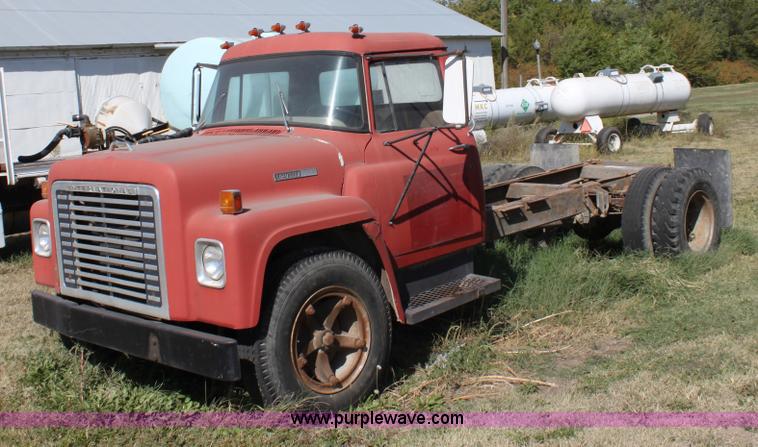 image for item A2930 1972 International Loadstar 1600 truck cab and chassis