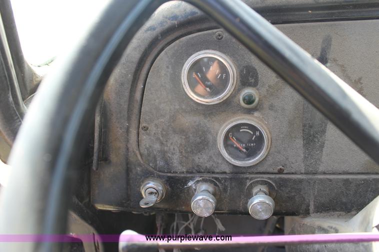 image for item A2930 1972 International Loadstar 1600 truck cab and chassis