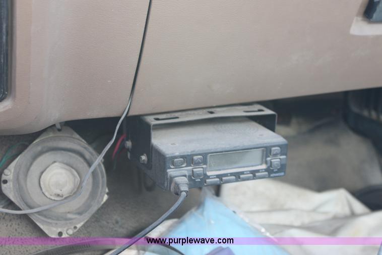 image for item A2936 1987 Ford F700 tender truck