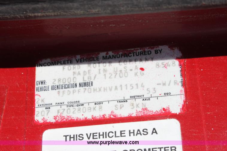 image for item A2936 1987 Ford F700 tender truck